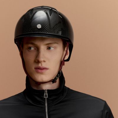 伝統に裏打ちされた乗馬と馬具の世界 | Hermès - エルメス-公式サイト